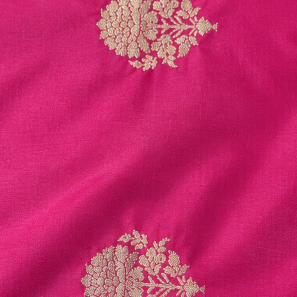 Magenta Medallion Set, the weave in close detail